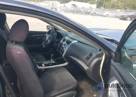 2013 Nissan Altima 2.5 S z USA, uszkodzony, nr VIN 1N4AL3AP8DC900342